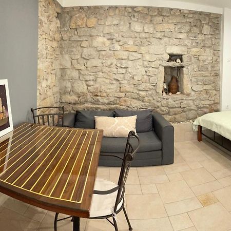Apartman Pundinica คาชเตลา ภายนอก รูปภาพ